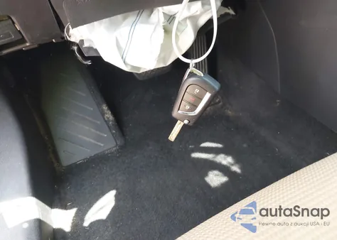 2021 Toyota Rav4 Le z USA, uszkodzony, nr VIN 2T3H1RFV8MW146042